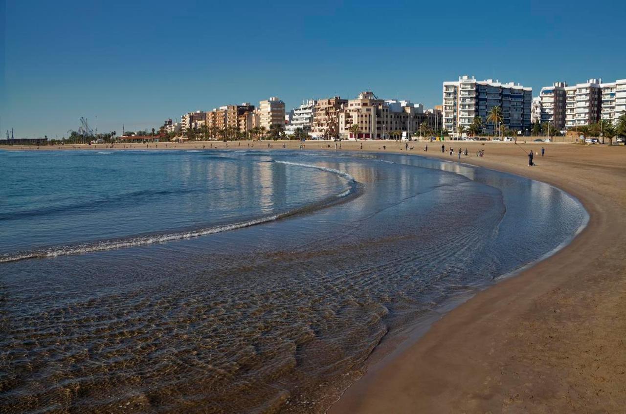 Uim Mediterraneo Columbretes 1 Wifi Puerto de Sagunto Bagian luar foto